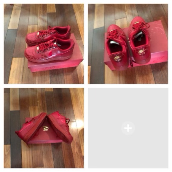 Nike Air Force One, Red/Metallic Gold Sneaker Shoe - Picture 2 of 2